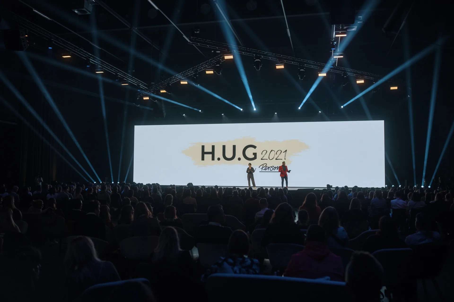 Yara Hoffmann im Gespräch auf der H.U.G Bühne